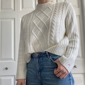 TOMMY HILFIGER white cable knit sweater